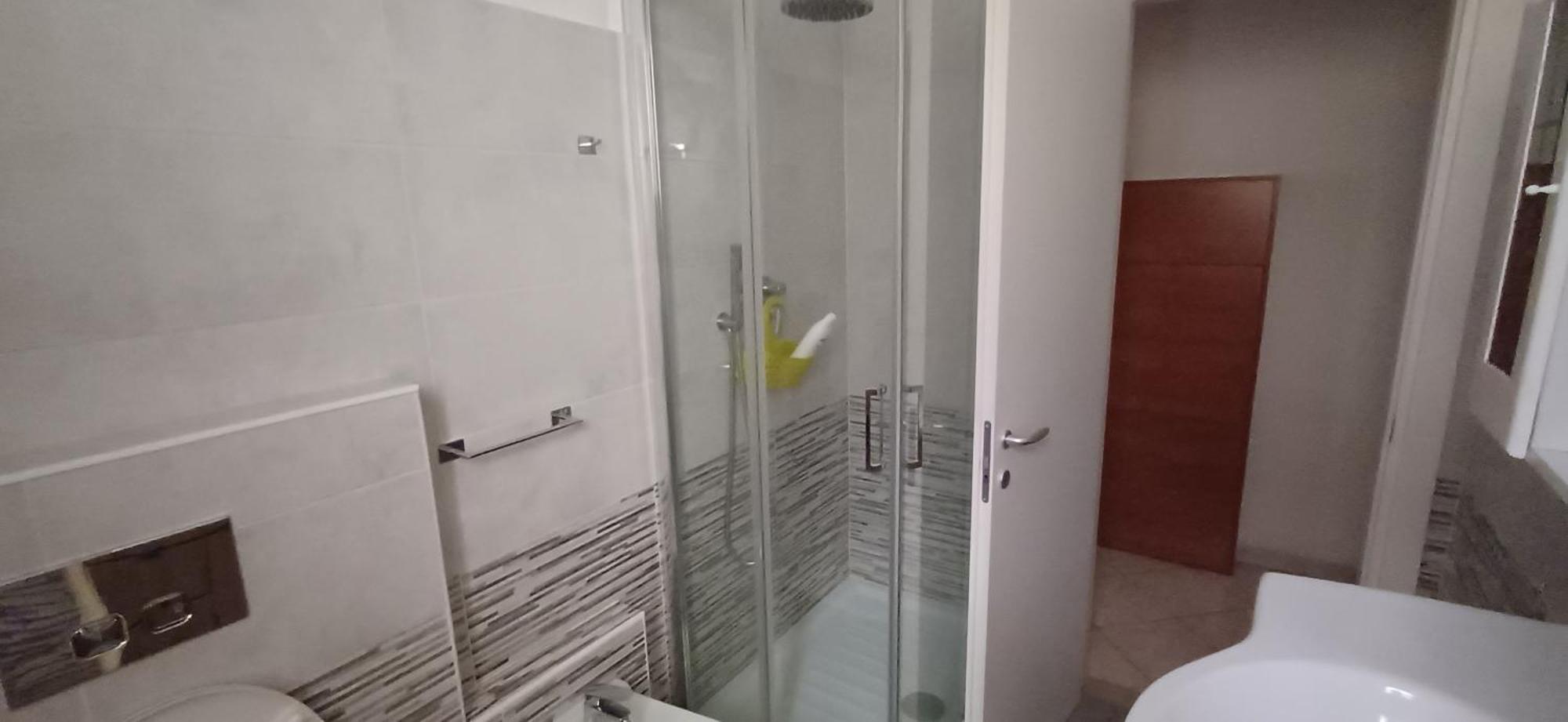 Super Central Rooms Con Uso Cucina Cagliari Bagian luar foto