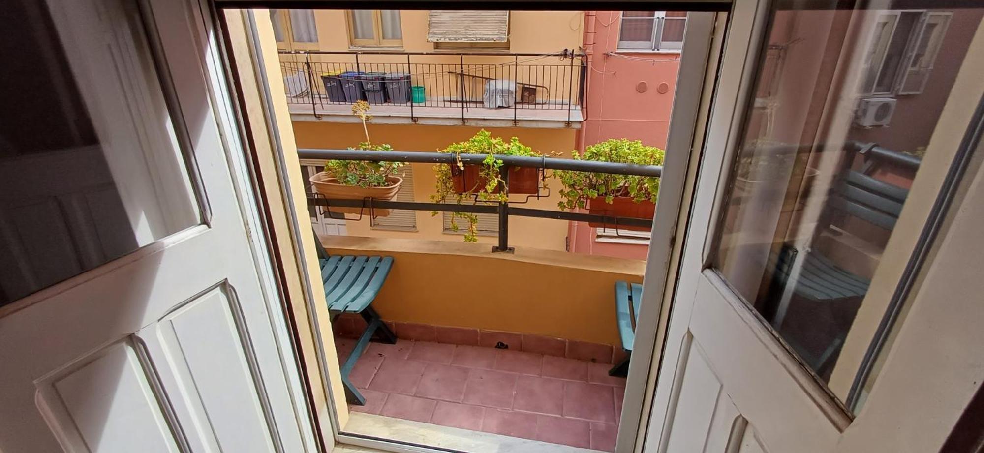 Super Central Rooms Con Uso Cucina Cagliari Bagian luar foto